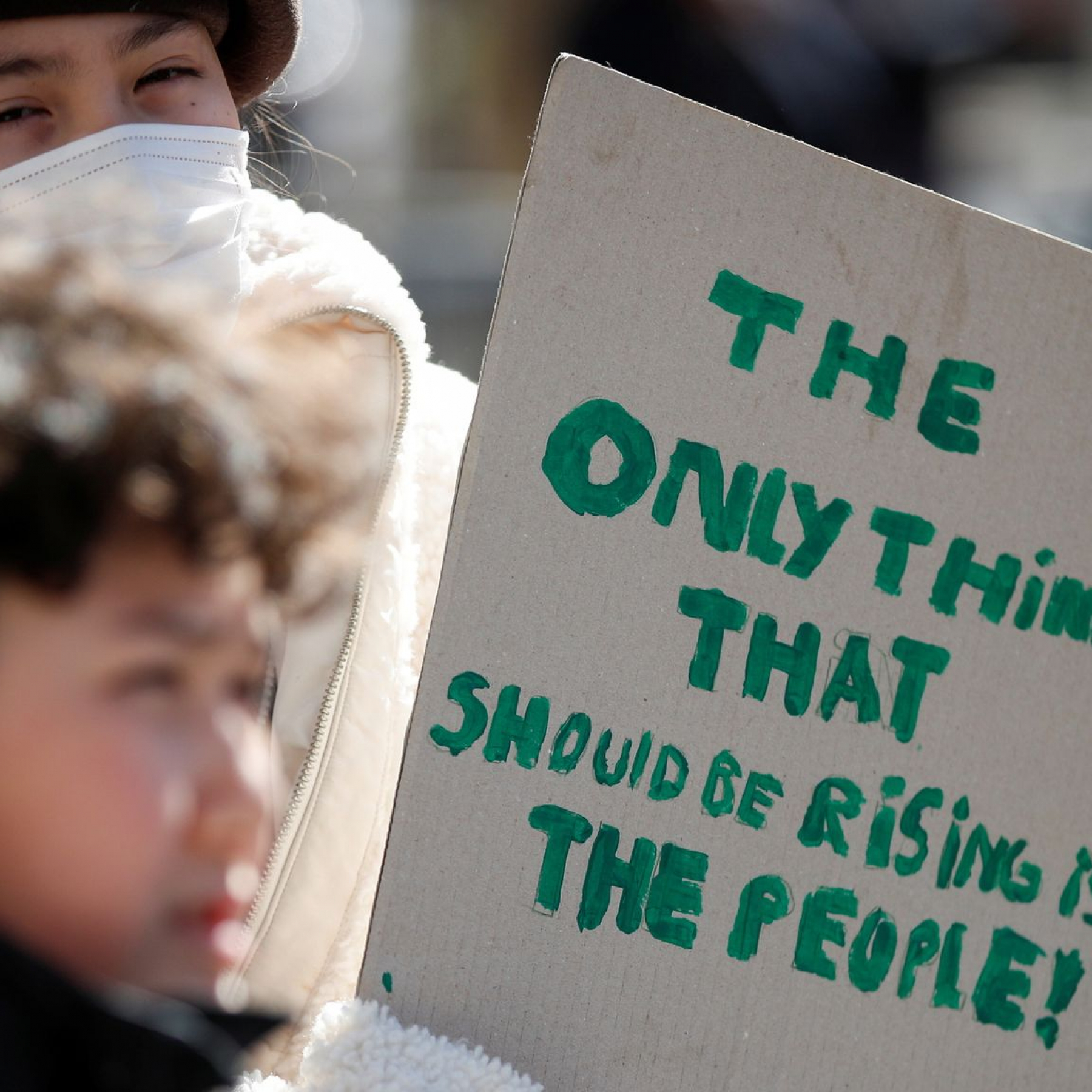 Britons cannot expect pay rises to keep up with inflation Treasury warns