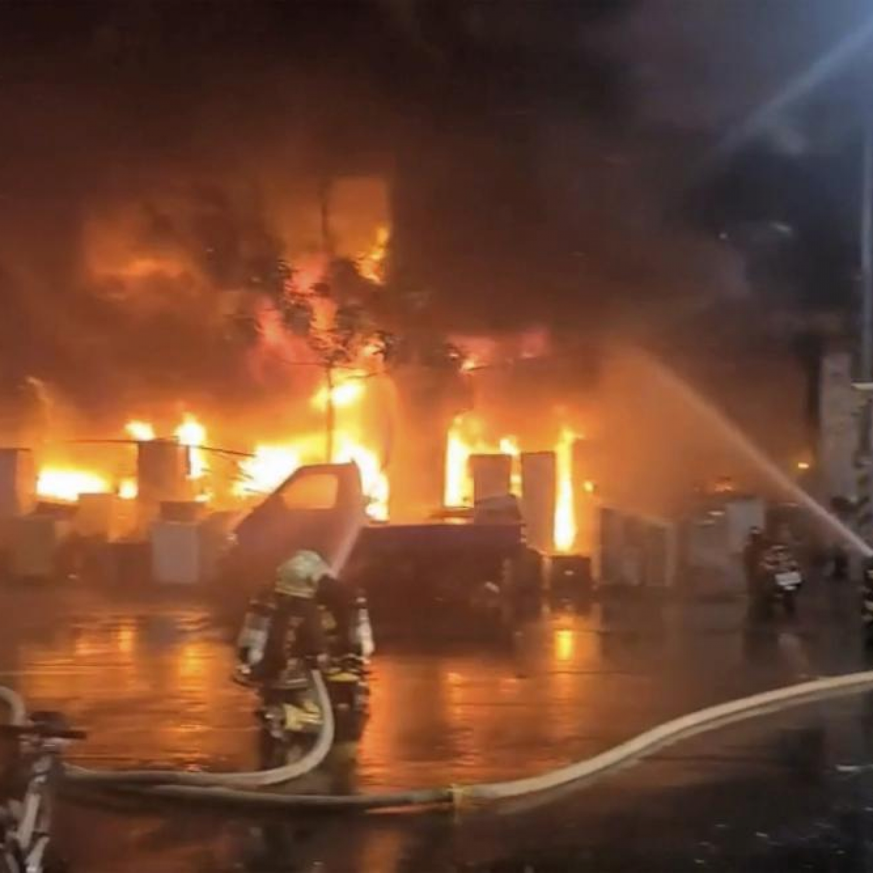Fire leaves 25 dead dozens injured in southern Taiwan