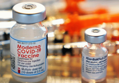 FDA advisers back Modernas COVID-19 vaccine for older kids