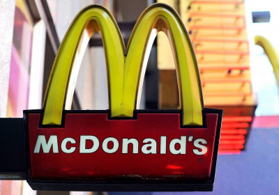Russias new version of McDonalds unveils logo 