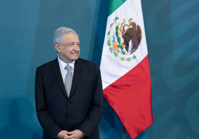Mexicos president imitates Trump in art of the deal