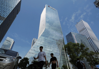 Deadline looms for Evergrande payment amid contagion fears