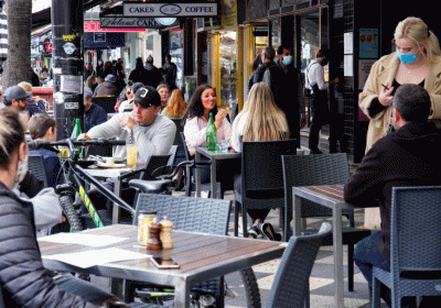 Omicron surge threatens Australia’s economic recovery