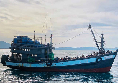 Boat carrying Rohingya refugees stranded off Indonesias Aceh