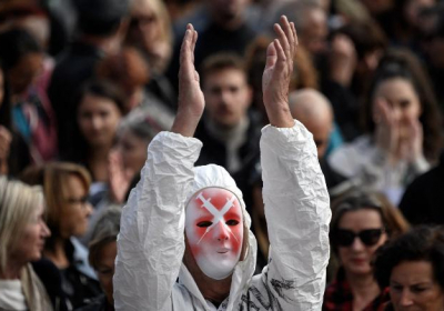 Swiss voters approve governments pandemic response in referendum