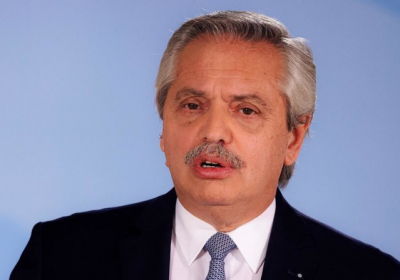 Argentinas Fernandez calls for unity as political circus spooks markets