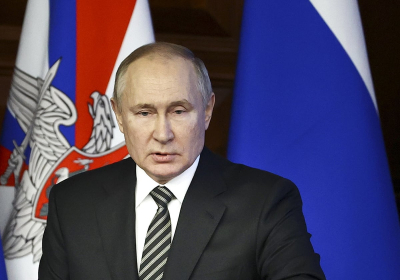 Kremlin expects US answer on security guarantees next month