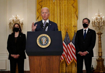 Biden warns lives could be lost in Kabul airlift