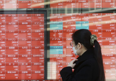 Asian shares rise on easing of Ukraine tensions cheaper oil