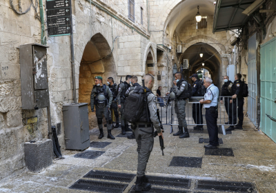Palestinian Killed After Stabbing Two Israeli Police Officers in Jerusalem Police Say