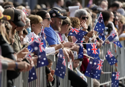 Australia commemorates war dead with few COVID restrictions