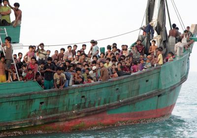 Indonesian migrants brave treacherous seas for Malaysian dream