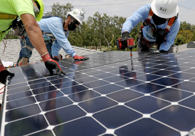 California proposes reducing incentives for rooftop solar