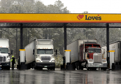 EPA rule would make heavy trucks cut smog soot pollution