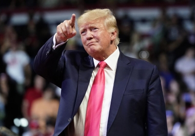Top secret documents linked to nuclear weapons seized in raid on Donald Trumps home