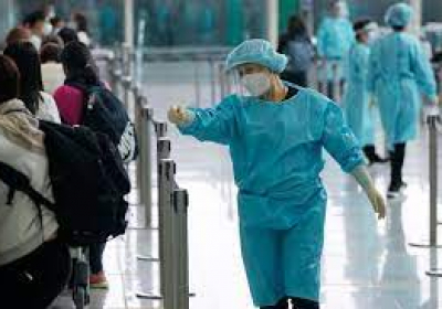 Hong Kong Leader Says Plans to Review COVID Restrictions on Monday