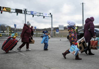 Ukrainian governor urges evacuation of 350000 residents