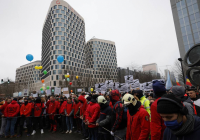 Thousands in Brussels protest renewed COVID-19 restrictions