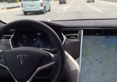 Tesla Autopilot: US opens official investigation into self-driving tech