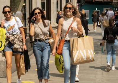 Price rises cool amid clothes and shoe discounting