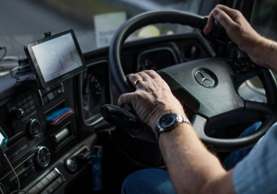 Hire UK workers to drive lorries minister tells firms