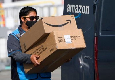 Amazon reports loss as online sales falter