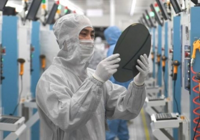 Experts say that new chip plants might be a wasteful duplication