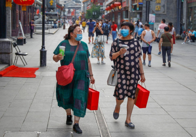 Chinas economy beats expectations with 4 percent growth in Q4