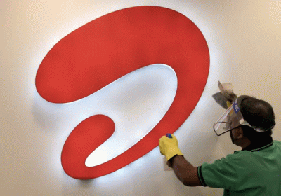 Bharti Airtel Gains Over 1% On Fund-Raising Plans