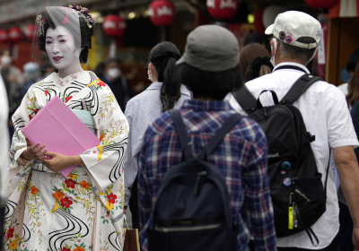 Japan eases foreign tourism ban and allows guided package tours