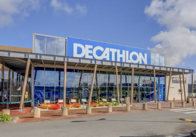 Decathlon halts canoe sales to curb English Channel migrant crossings