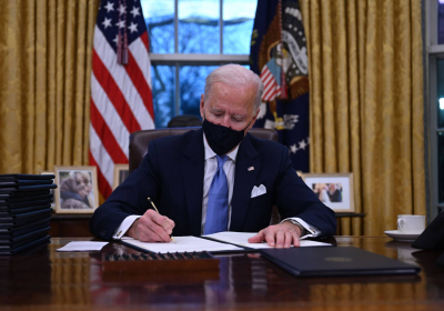 Omicron: Biden denies failure in pandemic testing response