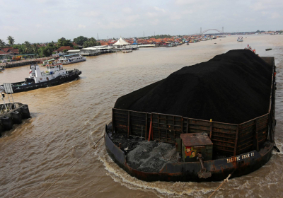 Indonesia bans coal exports in January on domestic power worries