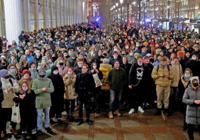 Protesters worldwide take to the streets against Russian aggression in Ukraine
