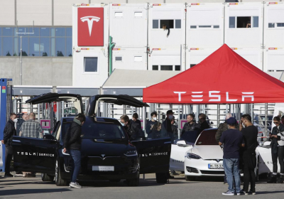 Tesla stock ticks up Jefferies lifts target sees sustained demand