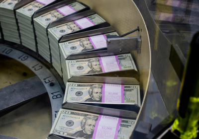 US projects $3.12 trn budget deficit for this year down $555 bn