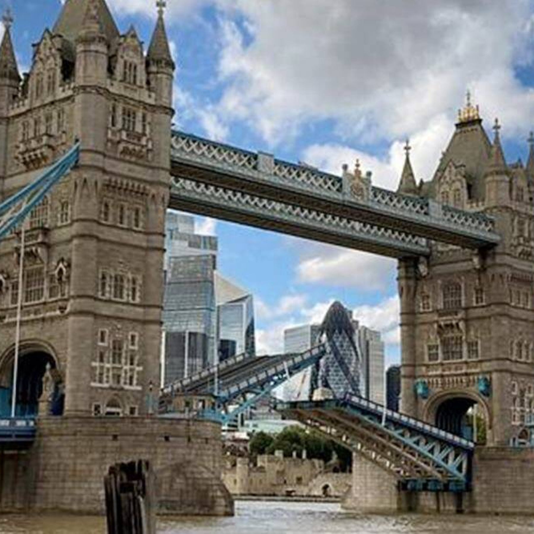 London takes aim at New York with five-year financial plan