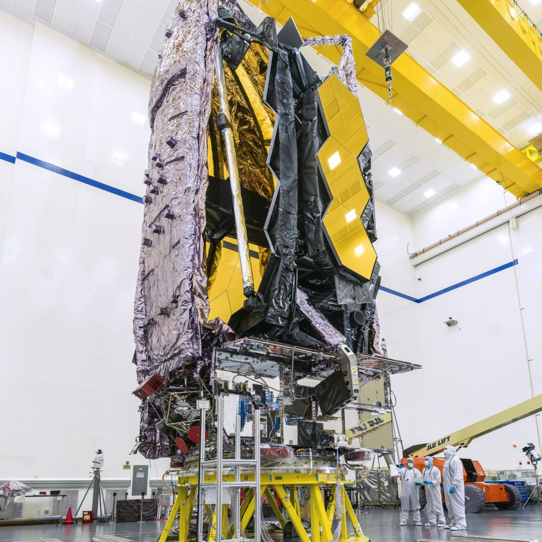 James Webb: Hubble successor given mid-December launch date