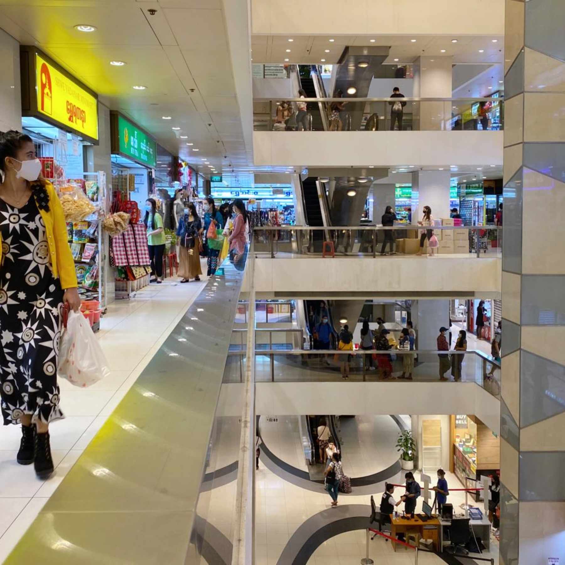 SafeEntry barriers removed at malls as shoppers cheer convenience of eased COVID-19 rules
